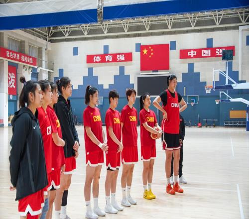 2米26女姚明WCBA首秀確定！宮魯鳴特訓(xùn)1個(gè)月，女籃新王牌檢驗(yàn)成色