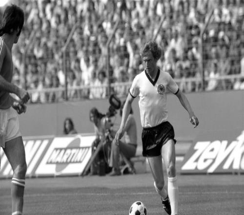 德國隊1974年世界杯冠軍成員赫爾佐格去世，享年79歲