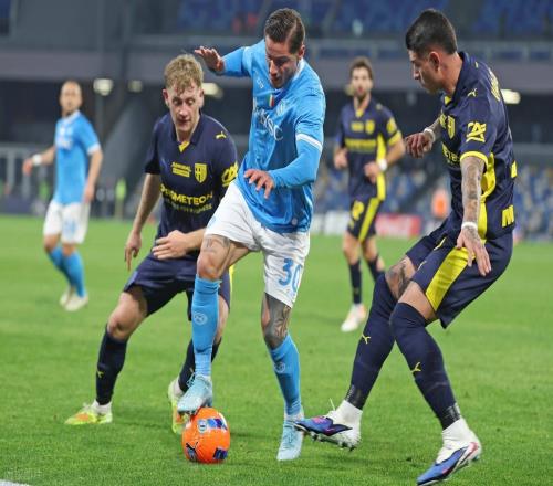 意甲：薩索洛狀態有限，那不勒斯搶分無憂那不勒斯VS薩索洛