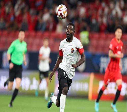 33歲康瓜官宣6月退役！中超兩年拚出真心，正當打說再見太可惜