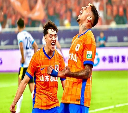 中超三國爭霸局面形成一隊雖然爭冠無望卻成了中超爭冠最大判官