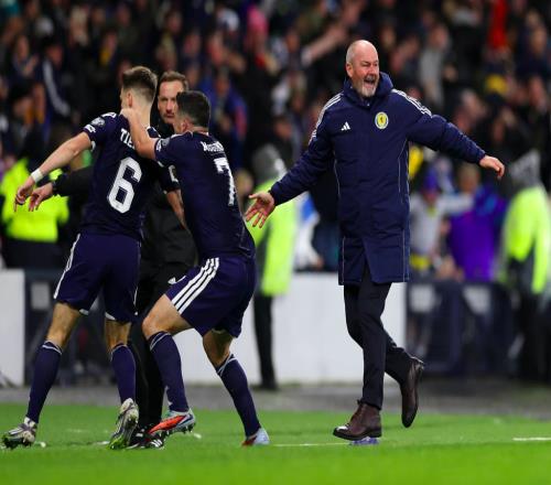 42神劇情命運(yùn)5次互換補(bǔ)時(shí)絕殺FIFA第38掀翻小組第1晉級世界杯