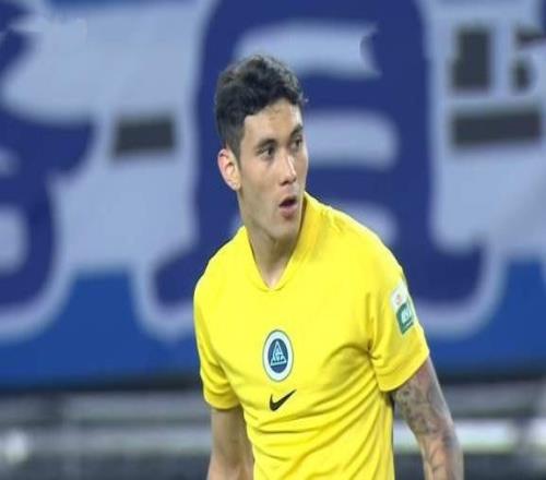 隻差官宣，拜合拉木轉投成都蓉城，集齊5大中鋒帥惟浩還得多練級