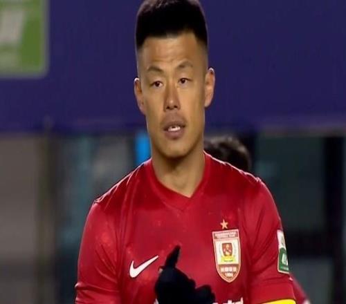 裏程碑，亞泰37歲前鋒譚龍已在中超出戰200場比賽