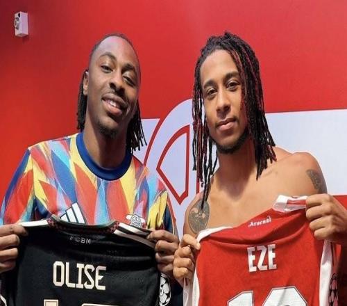 老隊(duì)友見面，埃澤和奧利塞賽后交換了球衣