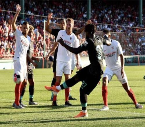 從利物浦福星到米蘭棄將，只用了3年時(shí)間，悍將被埃弗頓坑慘了