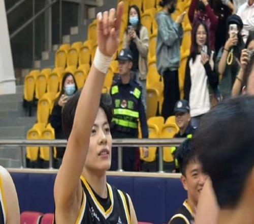 獨得38分！廣東后衛(wèi)創(chuàng)生涯新高，帶隊力克上海女籃