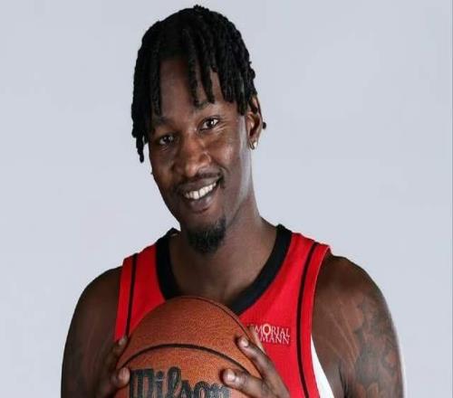 6分創(chuàng)新高，火箭隊(duì)新援體現(xiàn)價(jià)值雙塔合拿14+13申京復(fù)出首發(fā)不穩(wěn)