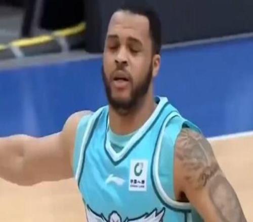 24分鐘狂轟56分刷新CBA生涯！韋瑟斯龐：今年需要上來(lái)就足夠手感