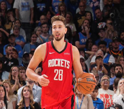 申京成NBA历史开季前五战场均20+5+5的最年轻中锋