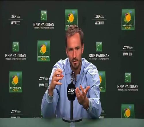 梅總直言討厭HEAD的球，稱計時器規(guī)則有人投機取巧，暗諷納達爾