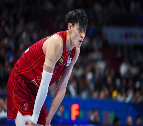 若冲击NBA失败可以回来!北京男篮官博透露将为曾凡博预注册