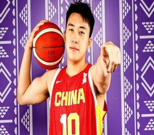 王俊杰明年参加NBA选秀,有五支球队关注其表现,有望冲击首轮