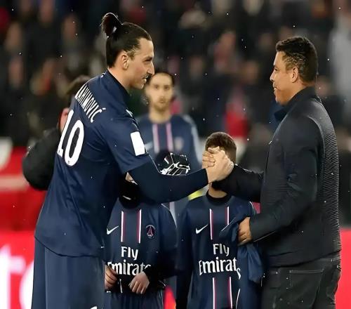 伊布為何視大羅為偶像在談及梅羅之爭時(shí)又力捧巴薩隊(duì)友