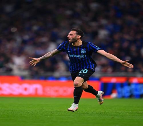 國米大勝羅馬！齊沃將球員的痛苦轉為憤怒，凶狠藍黑撕碎狼群