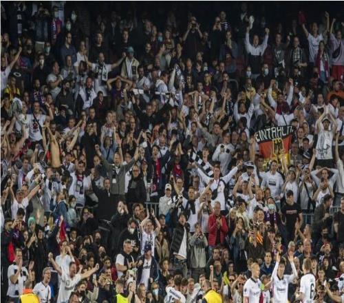 世體：巴薩將啟動程序，防止法蘭克福球迷“占領”諾坎普再現