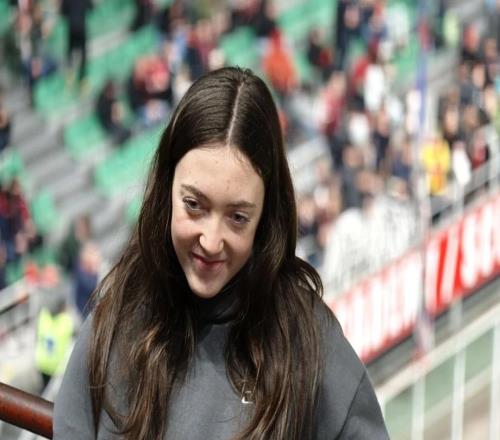 在聖西羅，以跟隊記者身份采訪AC米蘭的一場比賽是什麽樣的體驗米蘭印記