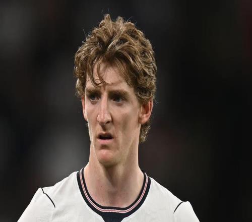 克勞奇：戈登擁有偉大前鋒的“自私”特質，能很好接班薩拉赫