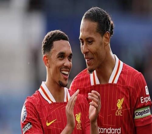 範戴克：阿諾德離開後還沒和他聊過，很高興曾與他並肩作戰