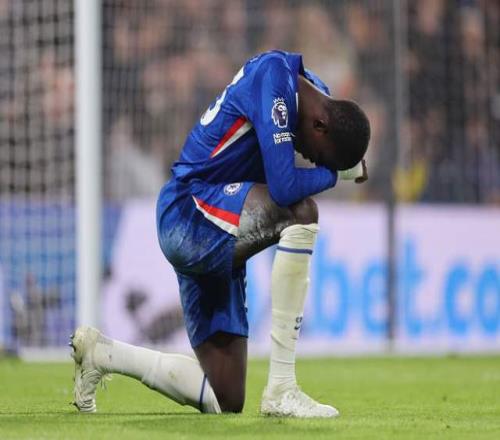 11！鐵腰染紅，切爾西功虧一簣，1.4億天王助攻，阿森納17場(chǎng)不敗