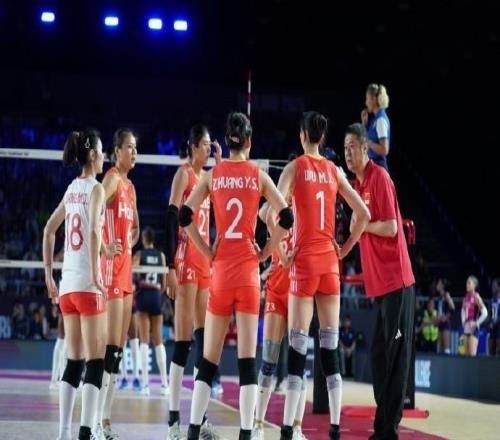 女排世锦赛:中国女排3-0战胜多米尼加女排,小组第一晋级八强
