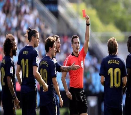 西甲前裁判：因罰下C羅被足協(xié)人員警告，之后兩年沒(méi)吹皇馬比賽