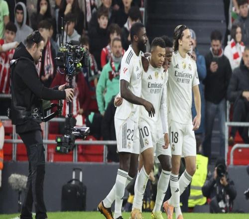 自1956年以来，姆巴佩是首位自然年五大联赛进36球的法国球员