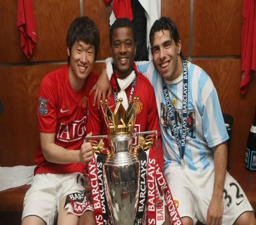 曼聯三名宿重溫C羅名場麵視頻，笑稱樸智星是其離隊“罪魁”