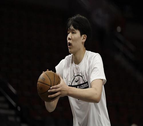 9分5板3助創(chuàng)新高，楊瀚森適配NBA節(jié)奏，實(shí)力回應(yīng)所有質(zhì)疑