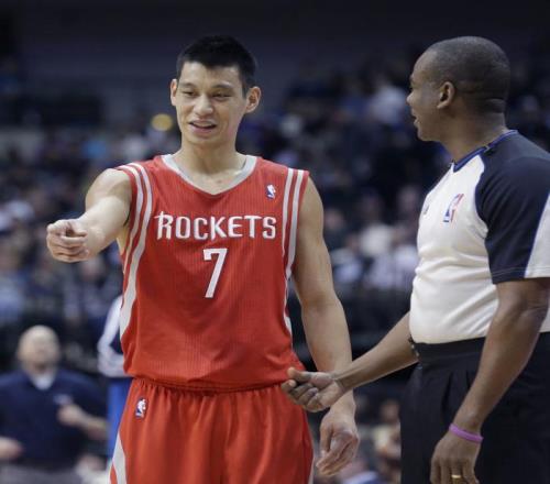 荆棘与荣光:林书豪的NBA长征路