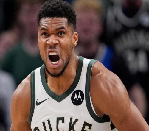 字母哥37+8+7创NBA历史第1神迹,雄鹿爆冷逆转尼克斯!唐斯12中2