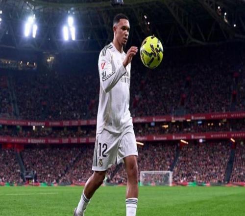 阿斯：英媒報道的阿韋洛亞讓阿諾德走人是謠言，皇馬百分百信任他