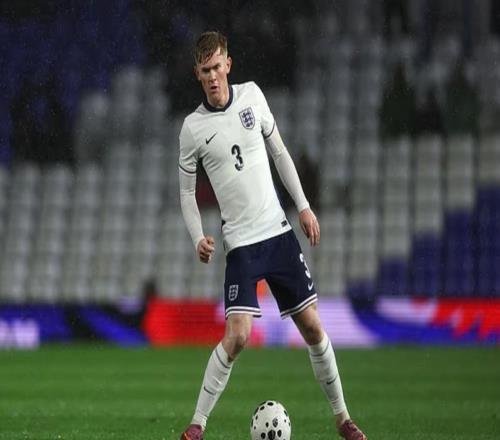 郵報(bào)：切爾西可能冬窗外租喬治霍爾有機(jī)會(huì)參加世界杯