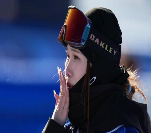 三人晉級冬奧會(huì)決賽，中國自由式滑雪坡障歷史性突破有秘訣