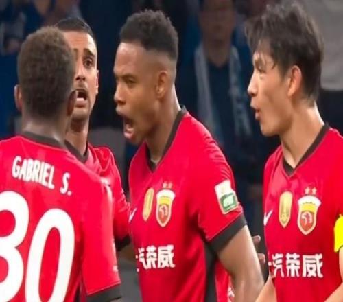 重燃争冠悬念,海港近2场追回5分,现只差领头羊申花1分