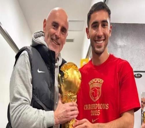 隨海港奪冠，亞歷斯祖成為首位奪得中超冠軍的中國香港球員