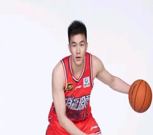 CBA俱樂部杯揭幕戰(zhàn)山西男籃85比82擊敗廣州諾威爾30分5板3助