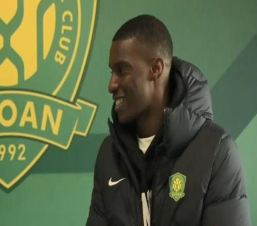 法比奥：他们开玩笑说我拿金靴但冠军挂零，希望在足协杯破零