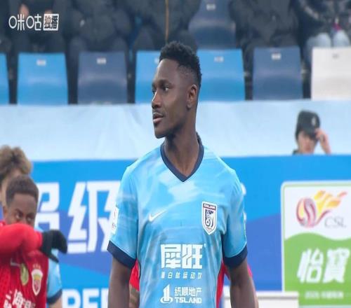 01！中超二年級生力克衛冕冠軍獲首勝，上港無緣積分“轉正”