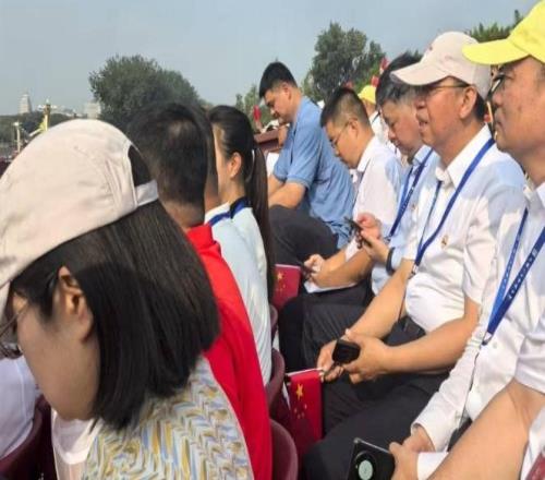 无上荣耀！姚明参加九三阅兵仪式太显眼卸下重负他笑容多许多