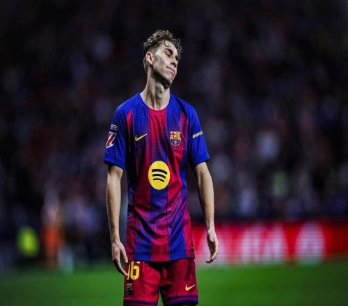 記者：費爾明今天在訓練中頭部輕微受傷，但不影響出戰馬競