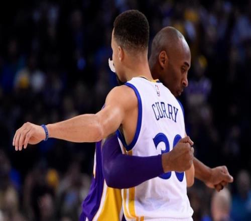 庫(kù)里：科比用肘頂我后命中后仰跳投那是我的“歡迎來(lái)到NBA”時(shí)刻