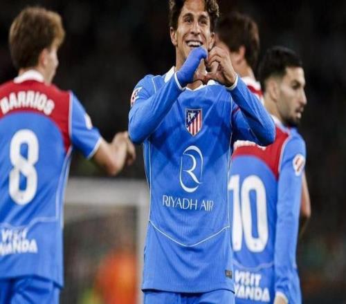 世体评朱利亚诺西蒙尼：他表现越来越好，是马竞的关键先生