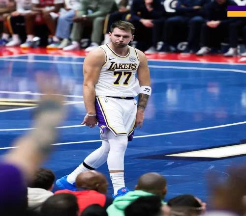 NBA得分榜大亂！5人得分30+，庫里升第7，杜蘭特19，4人搶得分王