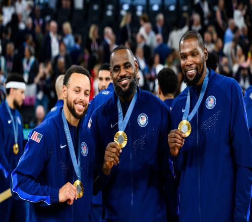 帕纳辛纳科斯主帅:若移除詹杜库欧洲不少球队都能战胜NBA队伍