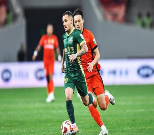 中超夏窗標(biāo)王降維打擊！羅馬尼亞國腳3場(chǎng)造5球，浙江隊(duì)賺瘋了