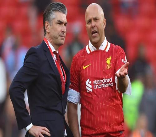 泰晤士報：芬威仍然信任斯洛特，後者告訴其朋友他會扭轉局麵