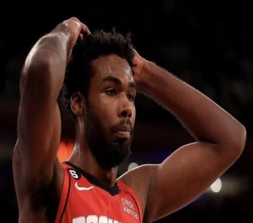 烏度卡：伊森將缺陣46周，但好在不會像比爾那樣賽季報銷