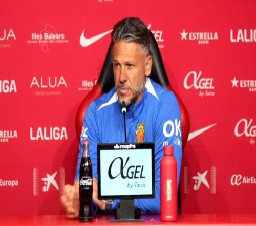 此前批評記者泄露首發，馬略卡主帥德米凱利斯與其和解並致歉