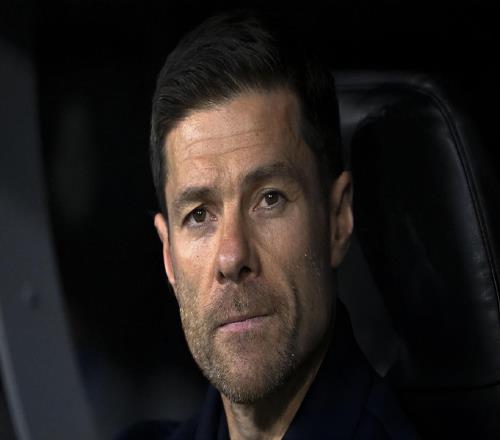 歐冠曼城2比1逆轉皇馬，銀河戰(zhàn)艦兩將犯錯，阿隆索下課倒計時